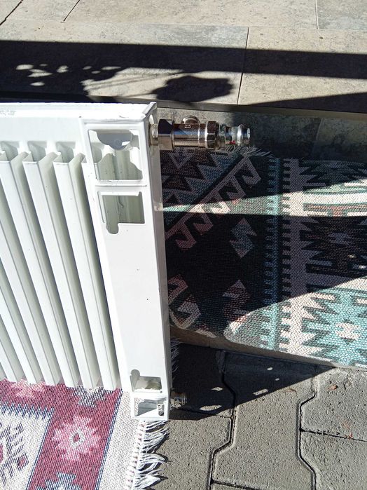 Vand 2 calorifere metalice