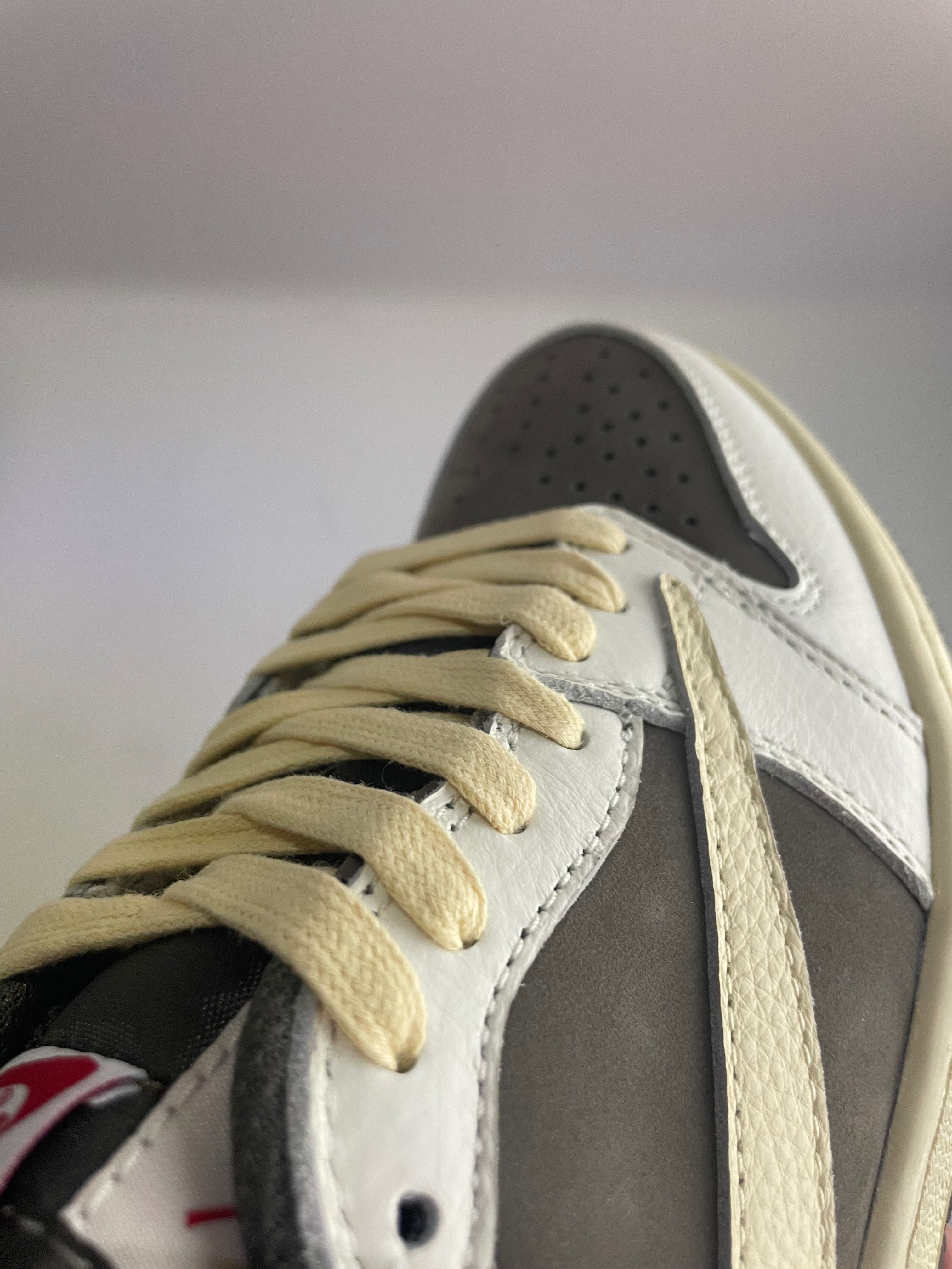 Jordan 1 Reverse Mocha