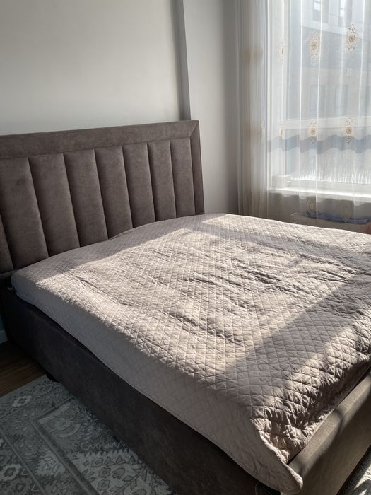 Продам кровать 180/200