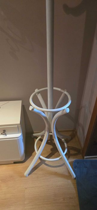 Закачалка бяла в отлично състояние