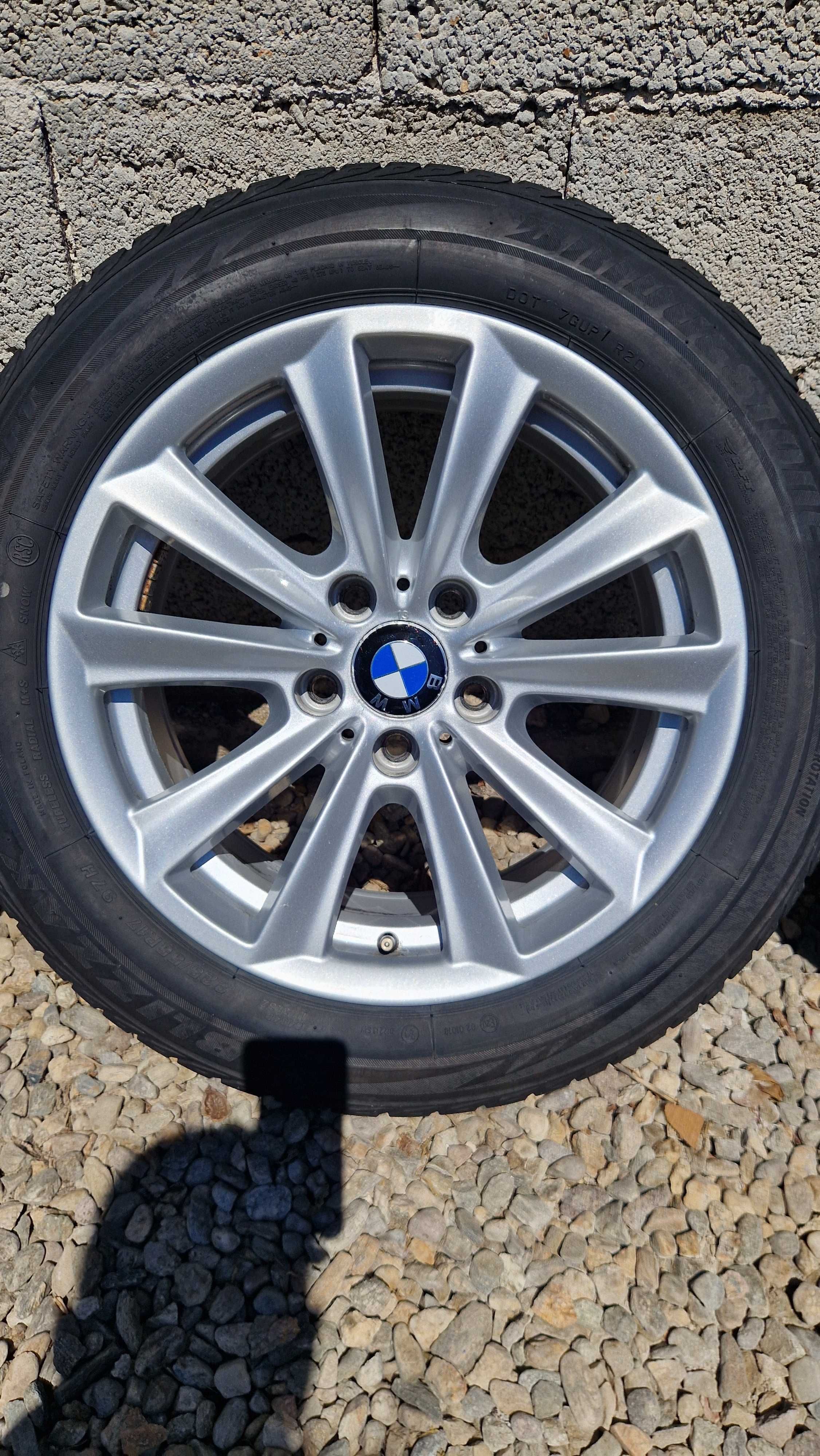 BMW E90 оригинални джанти със зимни гуми 225/55/17 8J×17 ET30 5×120
