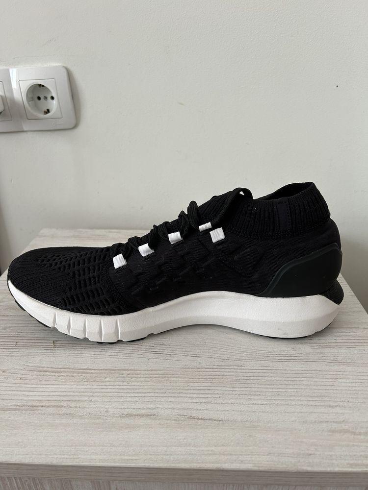 Марaтонки Under Armour
