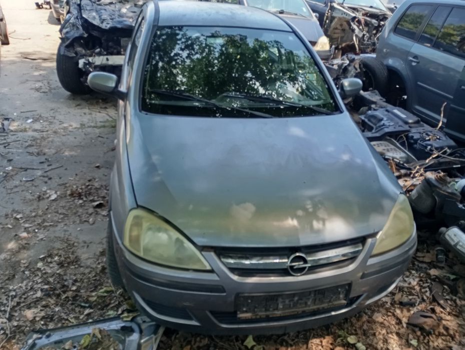 Опел Корса ц OPel korsa c 1.2.  Бензин на части