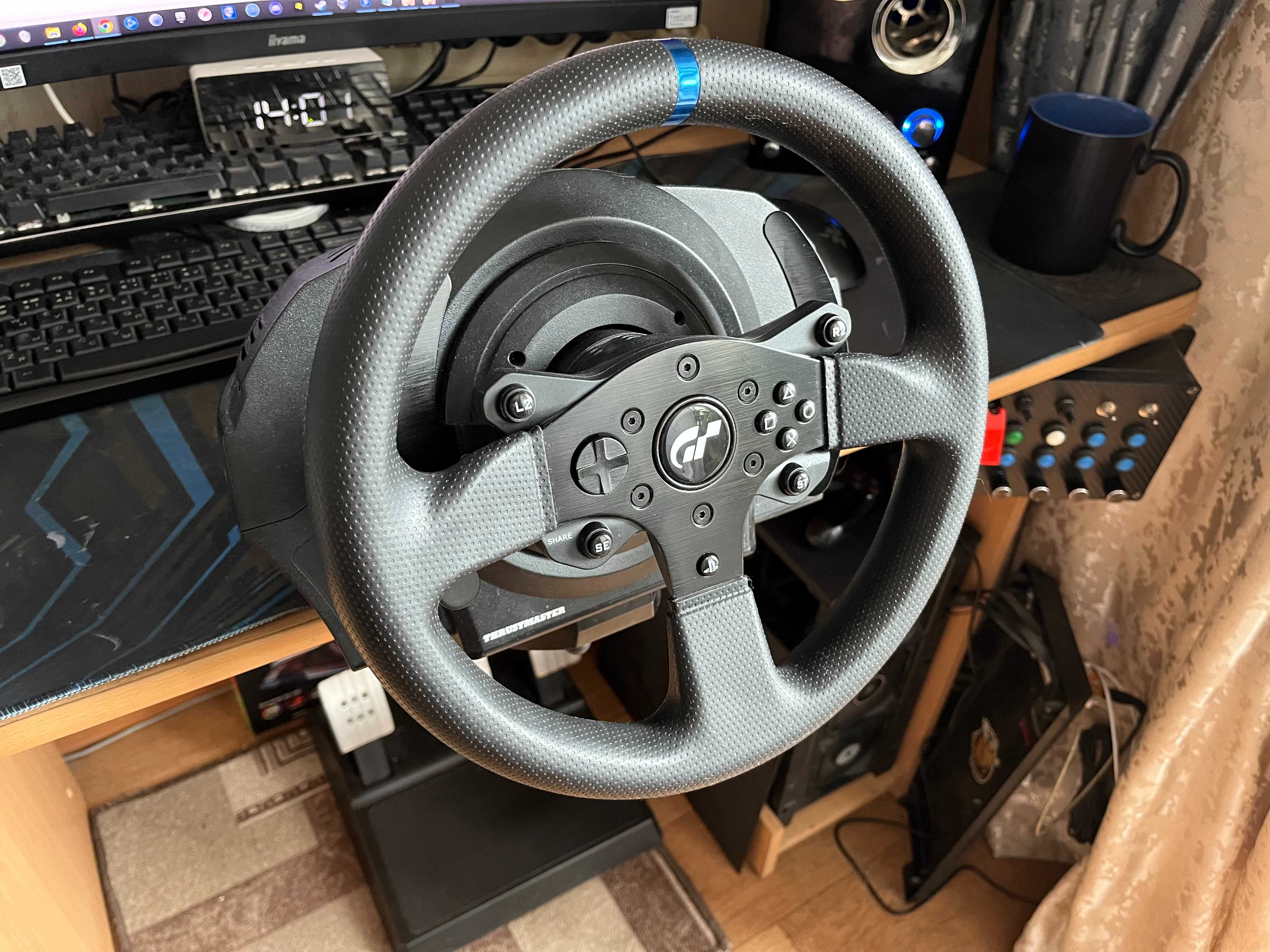 Продам игровой руль Thrustmaster T300 RS GT edition