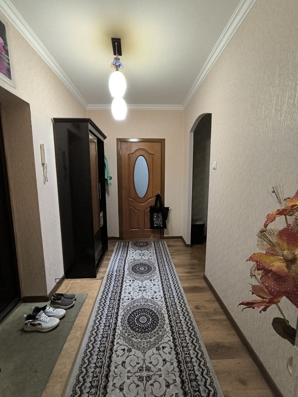 Продаю 2-х комнатнаю квартиру Куйлюк Центр Компас
