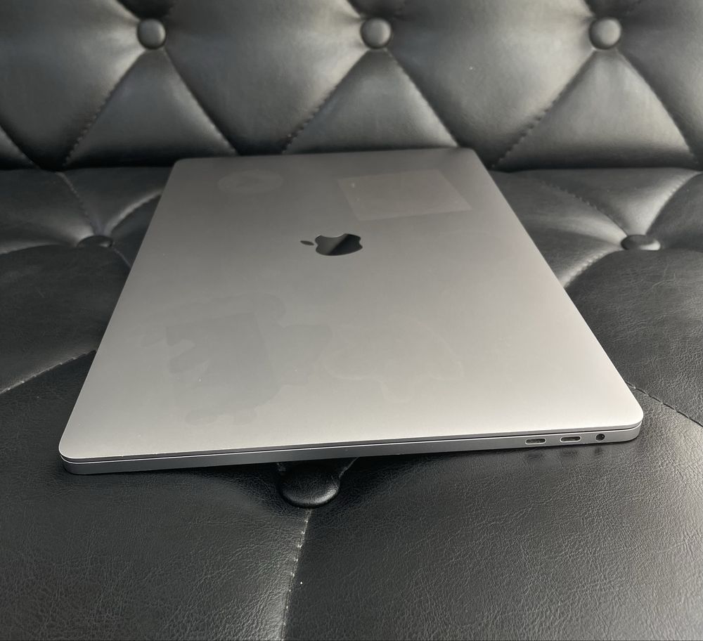 Apple MacBook Pro 2019 года в хорошем состоянии