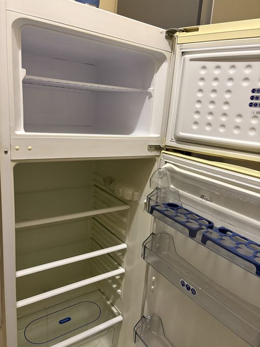 Vand frigider Whitlpool