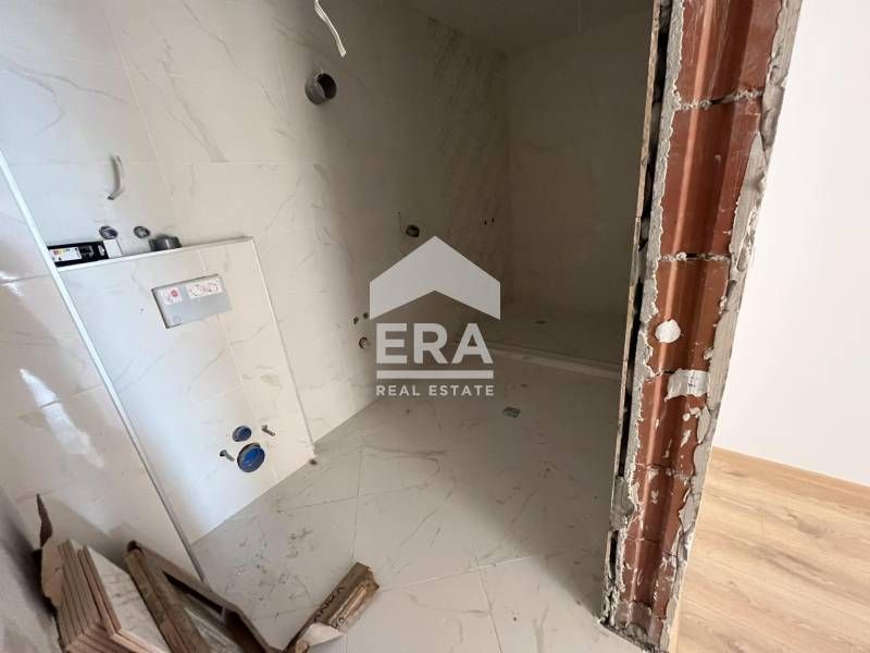 Продава се Тристаен апартамент в Варна, Изгрев - 91 кв.м за 1402 €/кв.м - Снимка #6