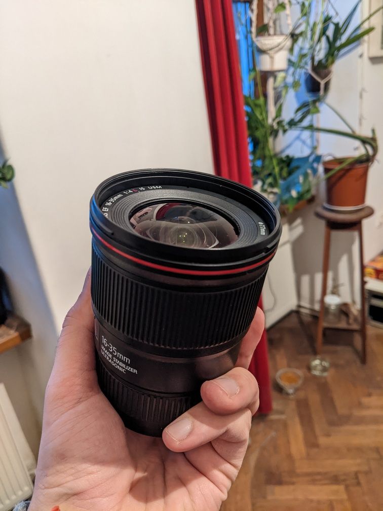 Obiectiv Canon 16-35mm f4