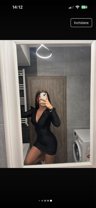 Vand rochie cu pietricele