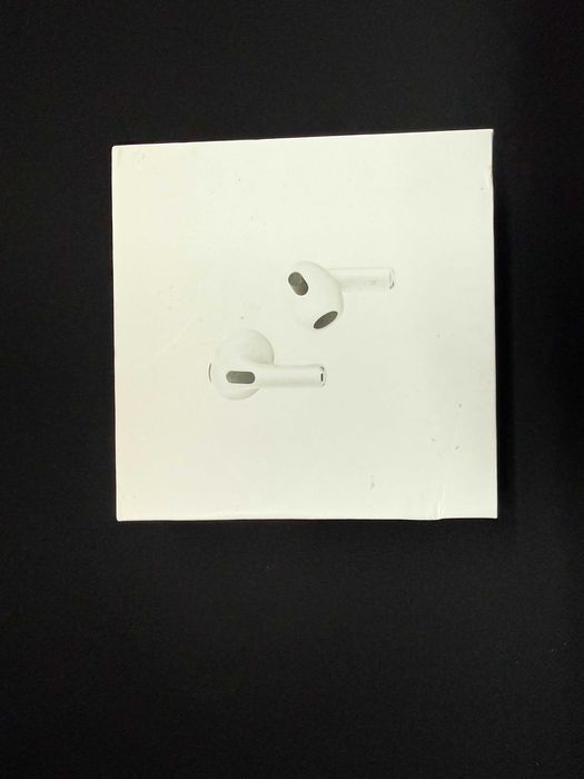 Casti Apple AirPods 3 (2022), Lightning Charging Case, White