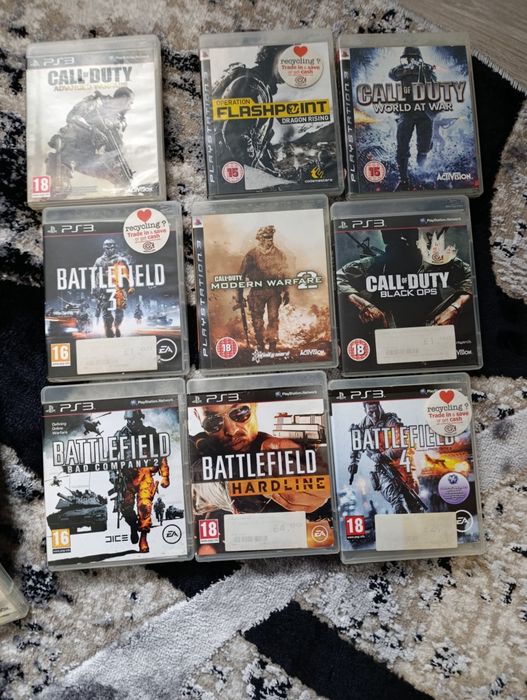 Vând ps 3 e in stare buna