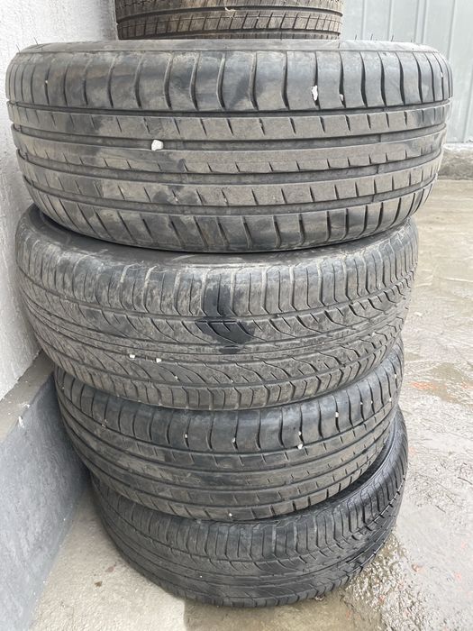 Продам Летние Шины 215/55/17