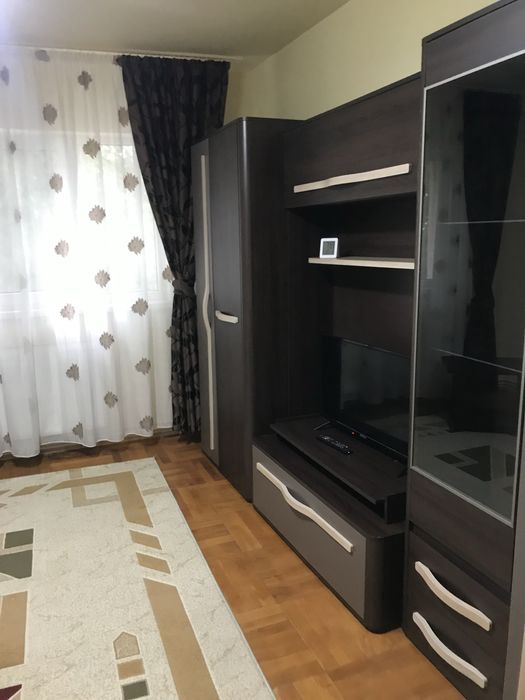 Inchiriez ap 2 camere in 7 Noiembrie