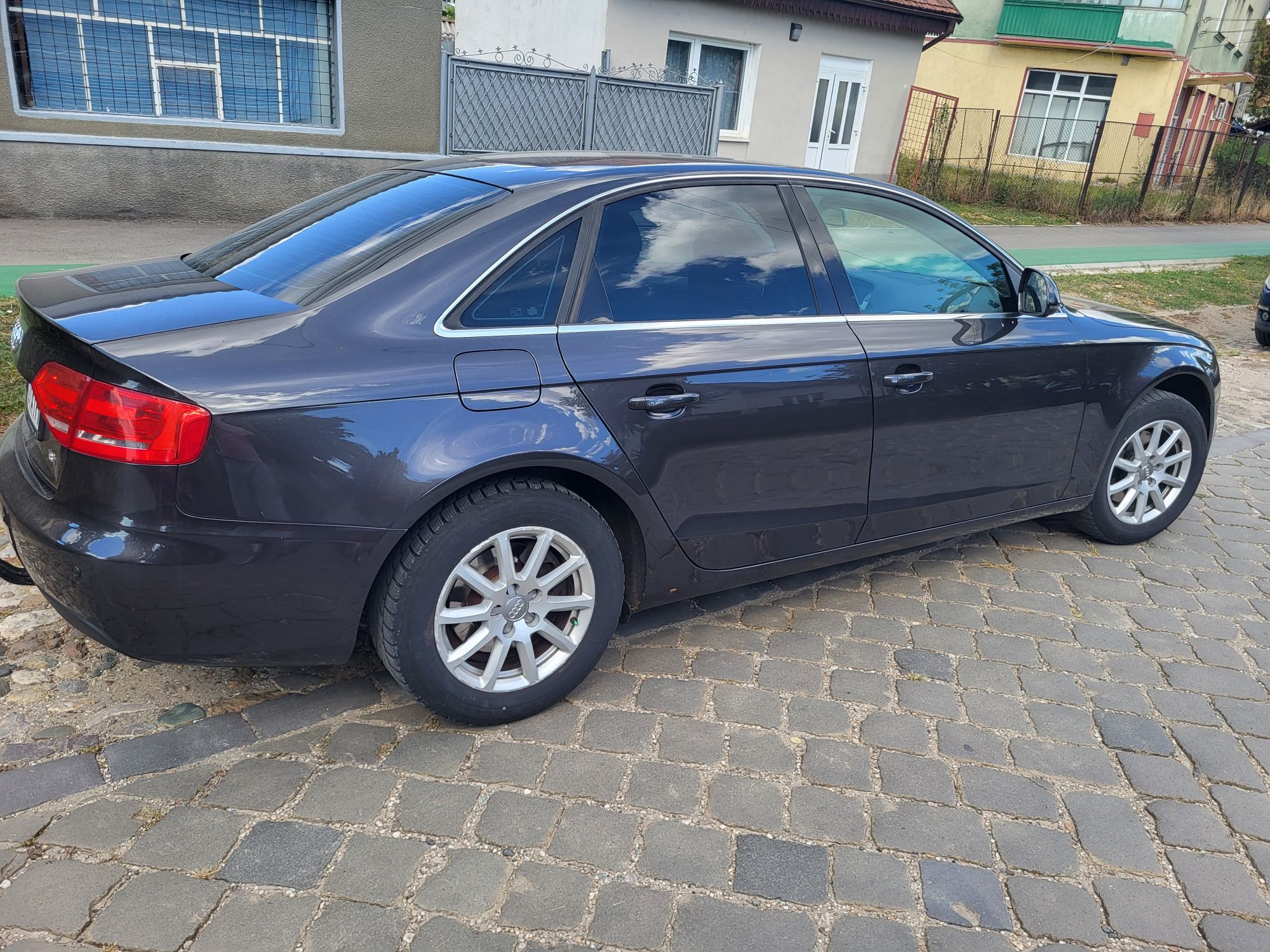 Audi A4 an 2009 benzina 1800