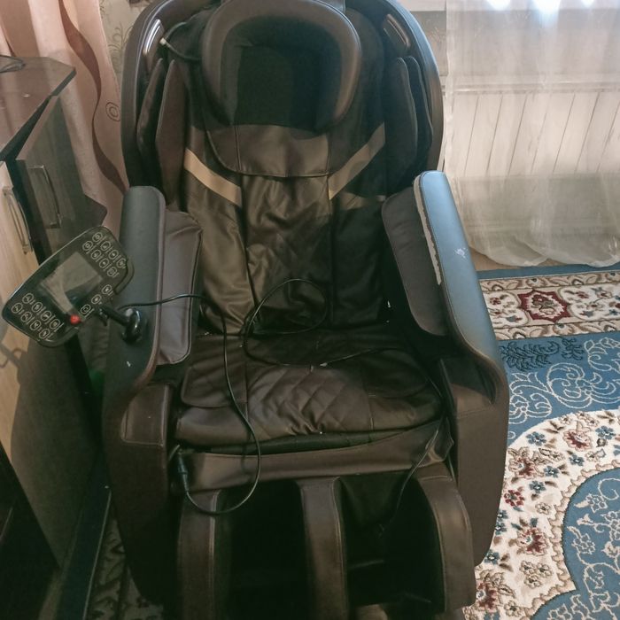 Продам массажное кресло. Б/у.