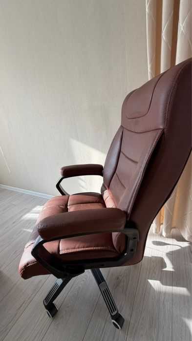 Продам офисное кресло