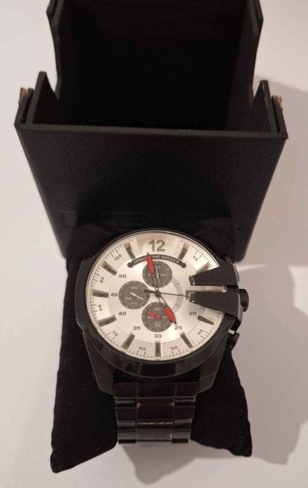 Vand accesoriu bărbătesc,marca Diesel