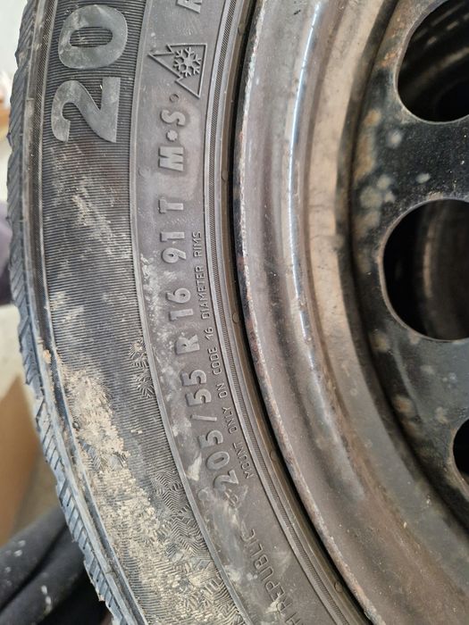 Jante de tabla si cauciucuri iarna 205/55 R16 Volkswagen Passat