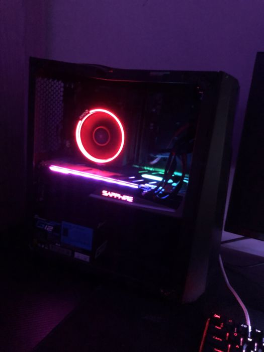 PC GAMING RYZEN 7 2700, RX 5700 XT, 16GB RAM, 560GB SSD