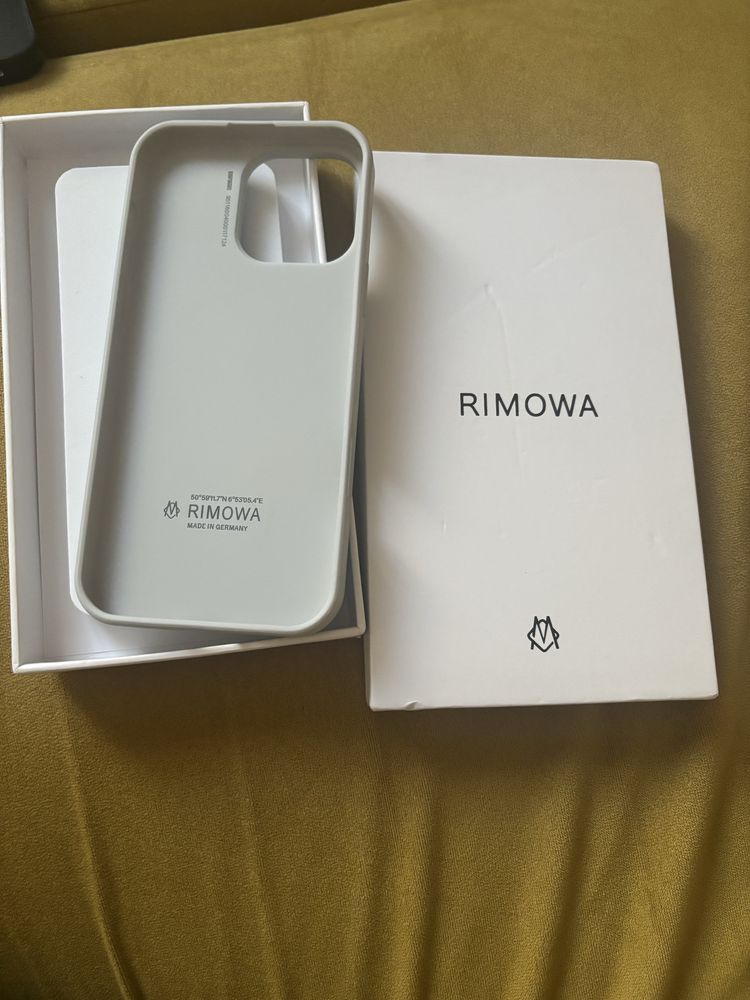 Case RIMOVA iphone 16 pro max