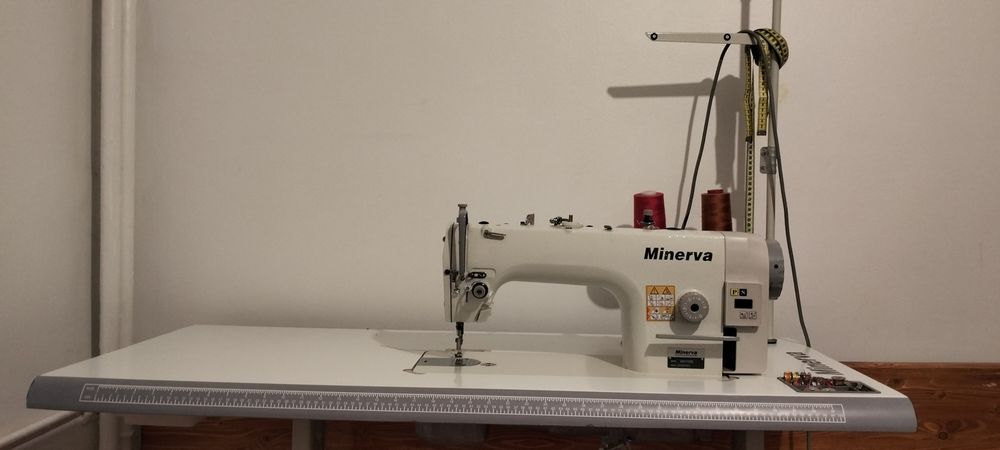 Mașina de cusut liniara Minerva și triploc 4 ate minerva