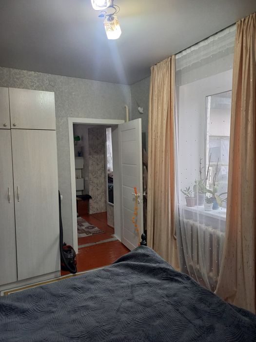 Продаётся дом из трех комнат