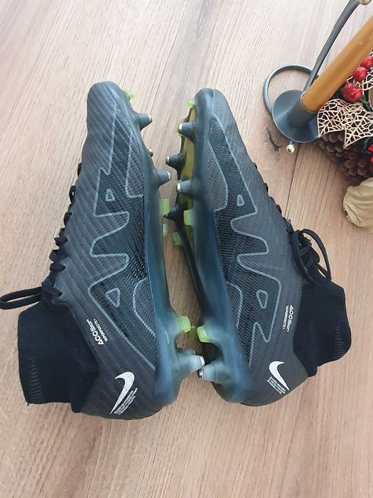Nike- Оригинални футболни бутонки