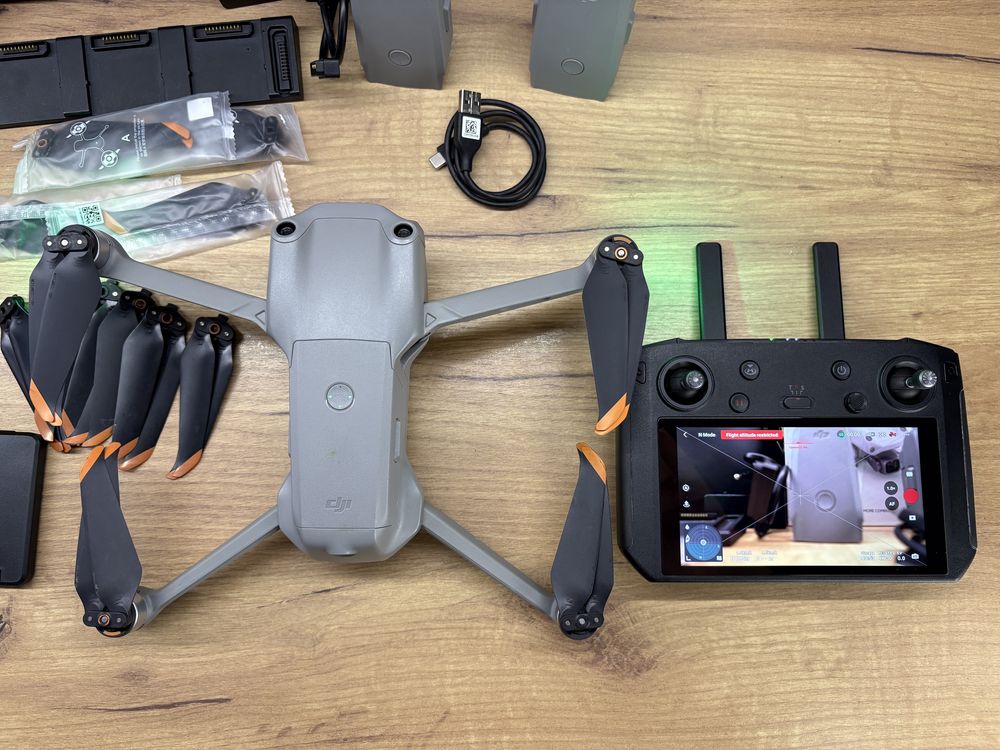 DJI Air 2S Fly More Combo Smart Controller 5.4K Drone дрон джи аир 2с