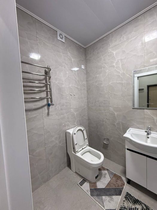 3 xona 4 etajda kvartira sotiladi