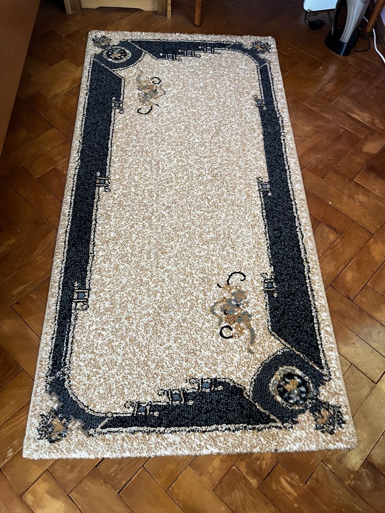 Covor mare + 2 carpete