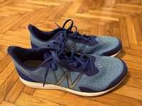 Adidasi new balance nr 47,5 dar se potrivesc pt marimea 46