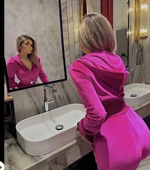 Рзагрузга гардероба платья корсеты джинс кофты