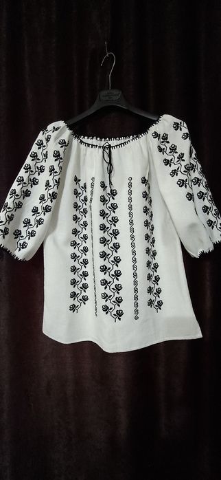 Ie / bluză tradițională