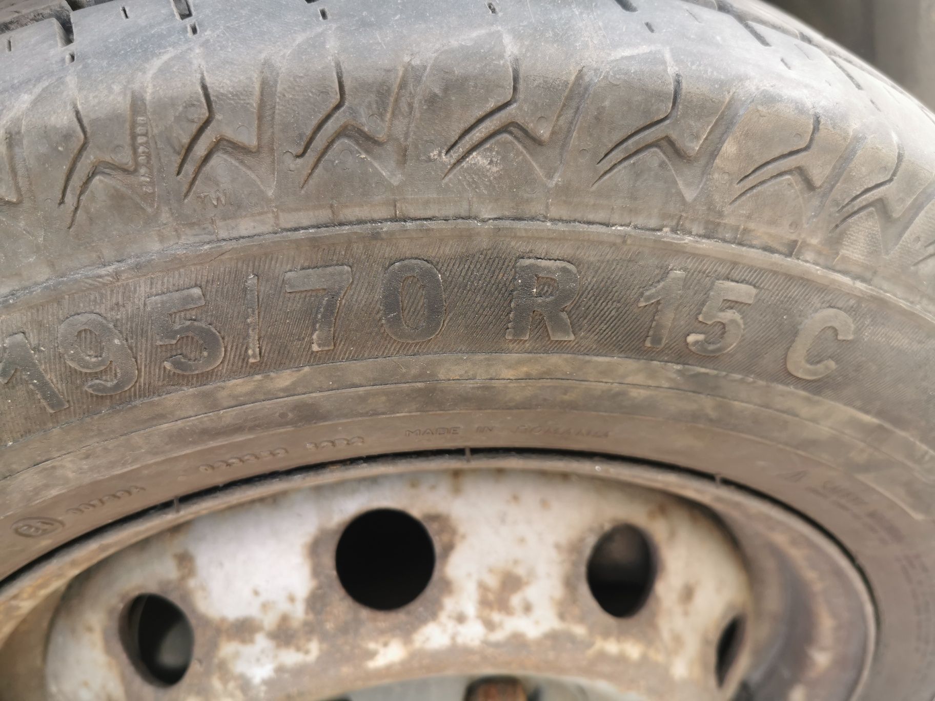 195 /70 R 15 C semperit