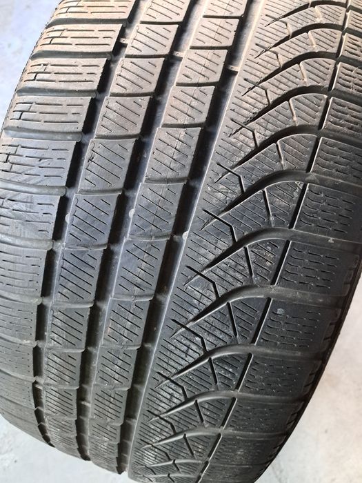 2 anvelope iarnă 285 40 r20 Pirelli