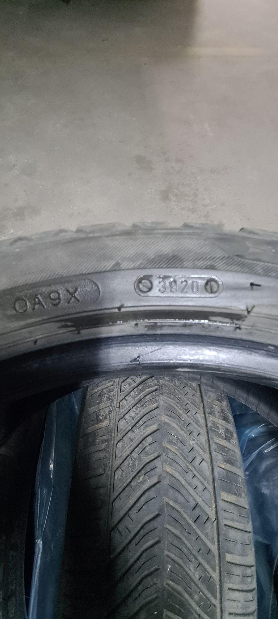 Гуми 225х45х17 всесезонни