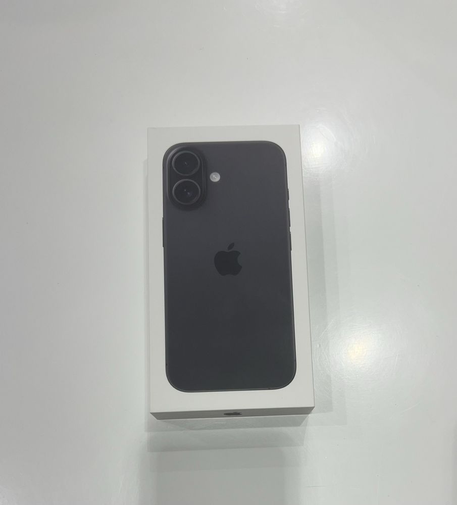 Apple - iPhone 16, 6.1'', 8GB/128GB нов с гаранция