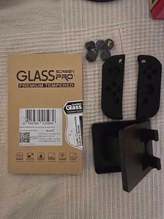 Nintendo switch V2 (baterie mai buna) cu garantie 1 an si accesorii