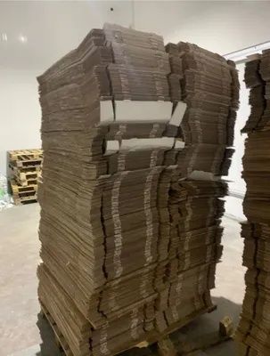 Metallom maklatura oq qog'oz plasmassa