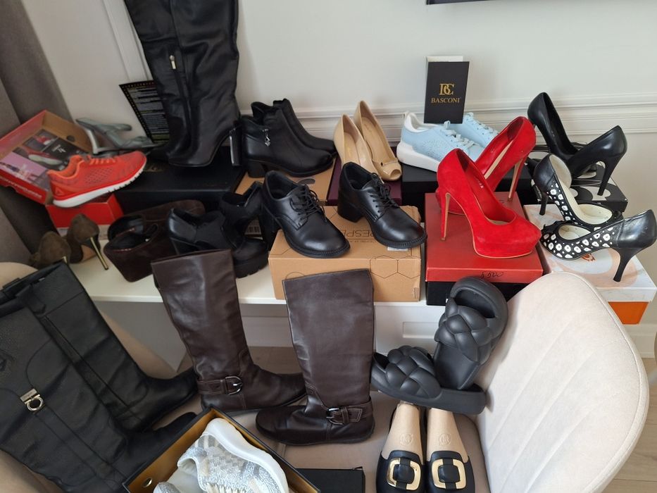 Сапоги кожаные фирмы Salvatore Ferragamo двойная кожа,