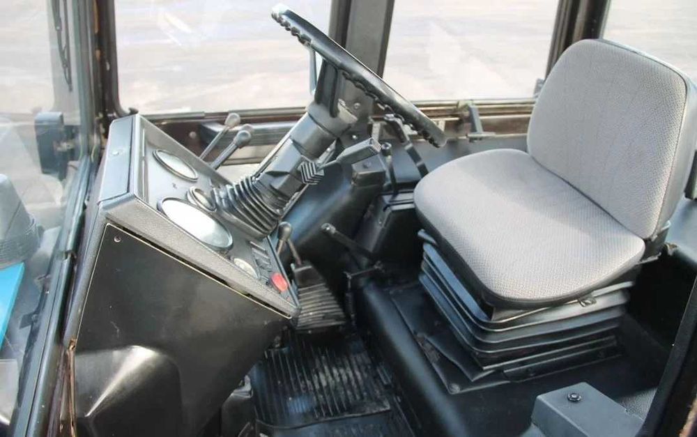 Трактор МТЗ (Беларус) 82, 2002