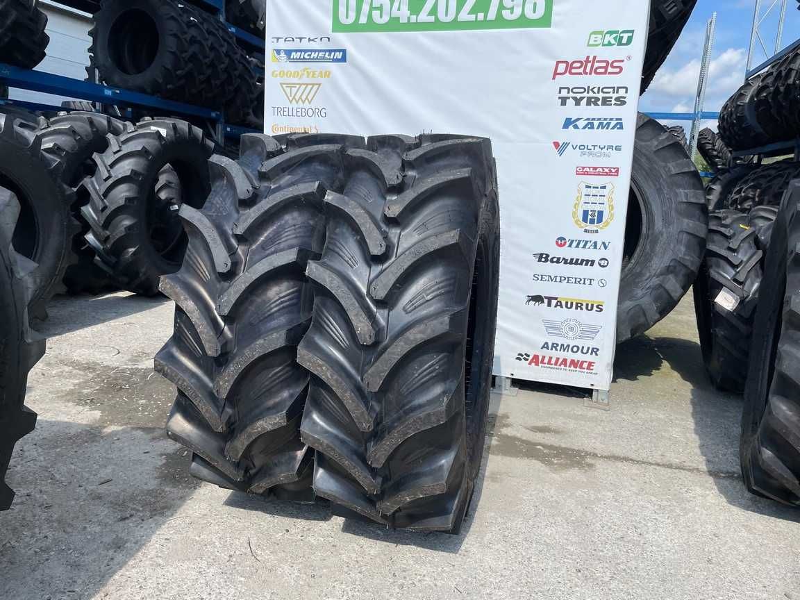 Anvelope noi 420/85R24 radiale pentru tractor fata marca OZKA