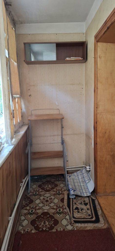 Продаю квартиру Яшнабадский р-он Асалабод. 1-ком 1-этаж 4-этажном Доме