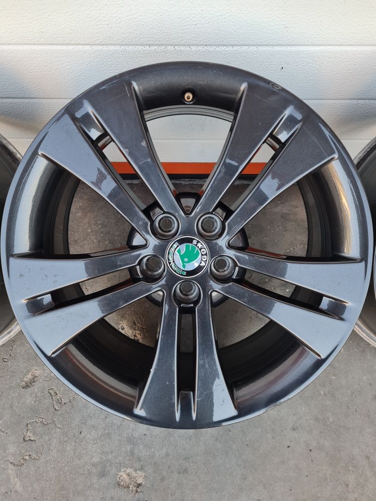Оригинални джанти за ШКОДА SKODA VW SEAT AUDI R17 5x100 ET41 7J