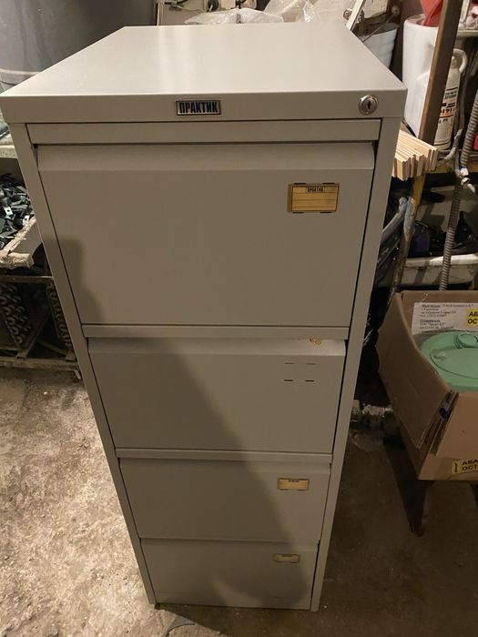 Продаю шкаф архивный