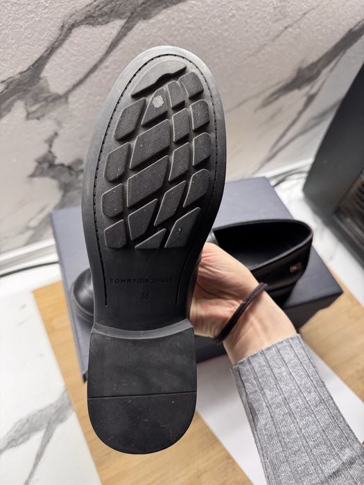 Лоуфъри Tommy Hilfiger, 38 номер