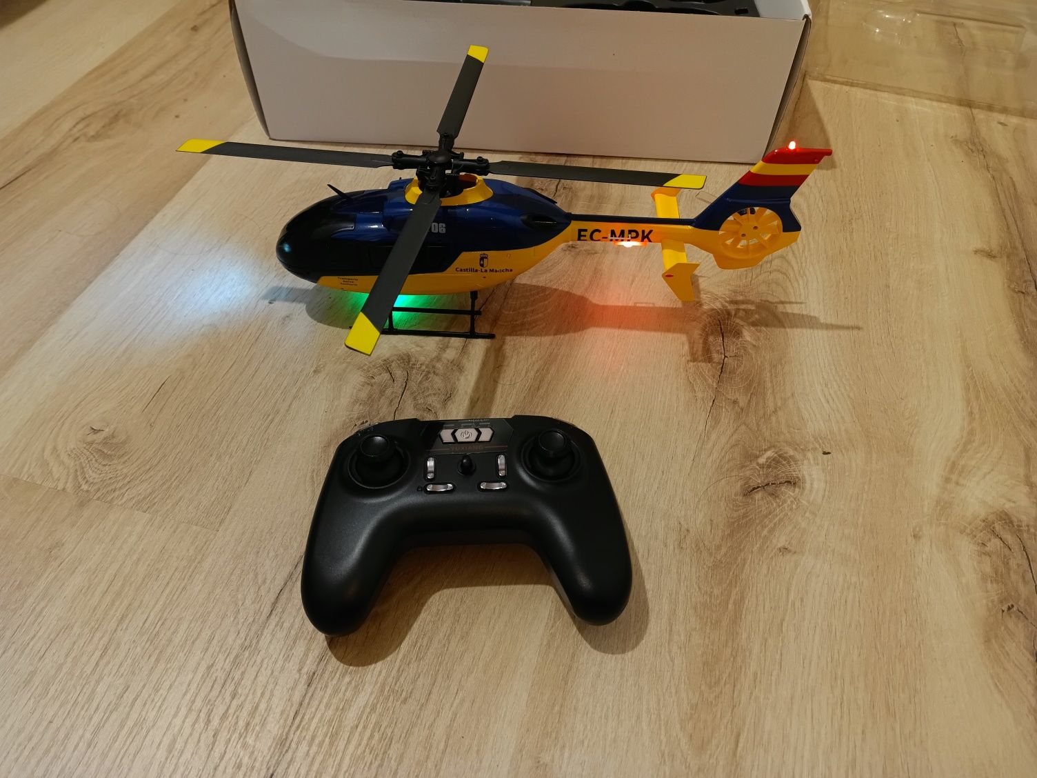 Se vinde elicopter Rc