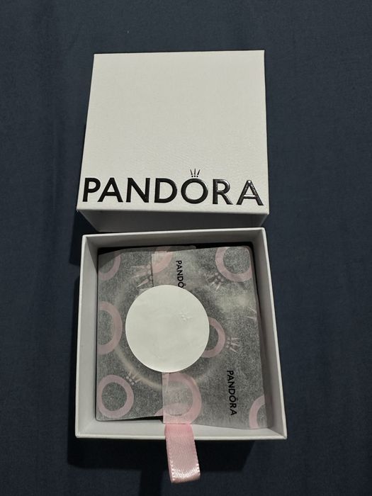 Чисто нова Pandora гривна