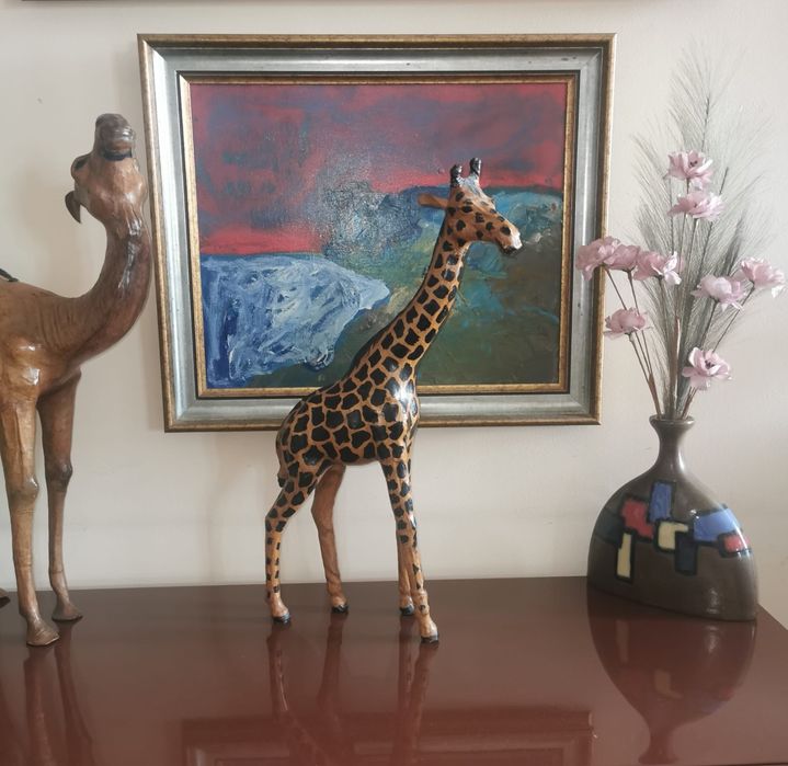 Фигура на жираф папиемаше естествена кожа рисувана и изработена ръчно